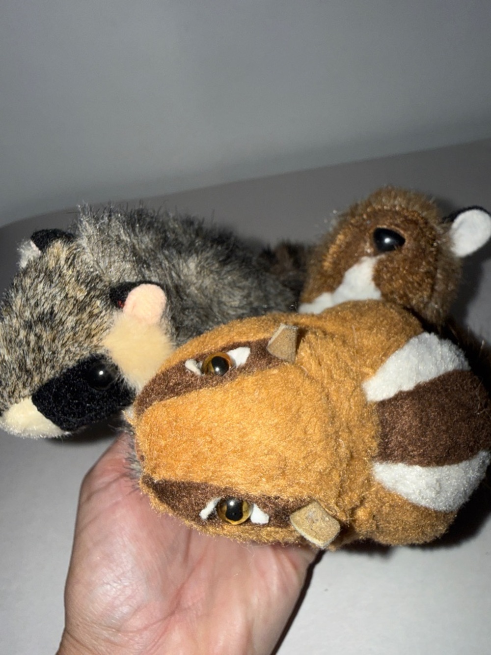 Folkmanis woodland animals finger puppets set of 3. Mini Fox, raccoon, squirrel - Picture 6 of 7